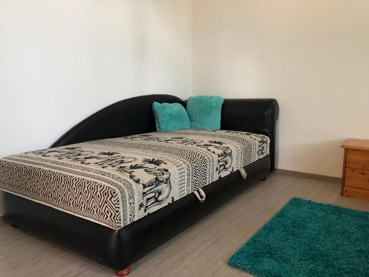 Tisza-Kert Apartmanok ทิสซาฟือแรด ภายนอก รูปภาพ